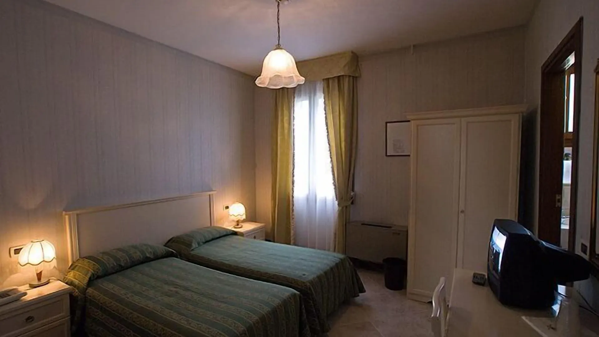 Hotel Universo & Nord Venice 3*,  Italy