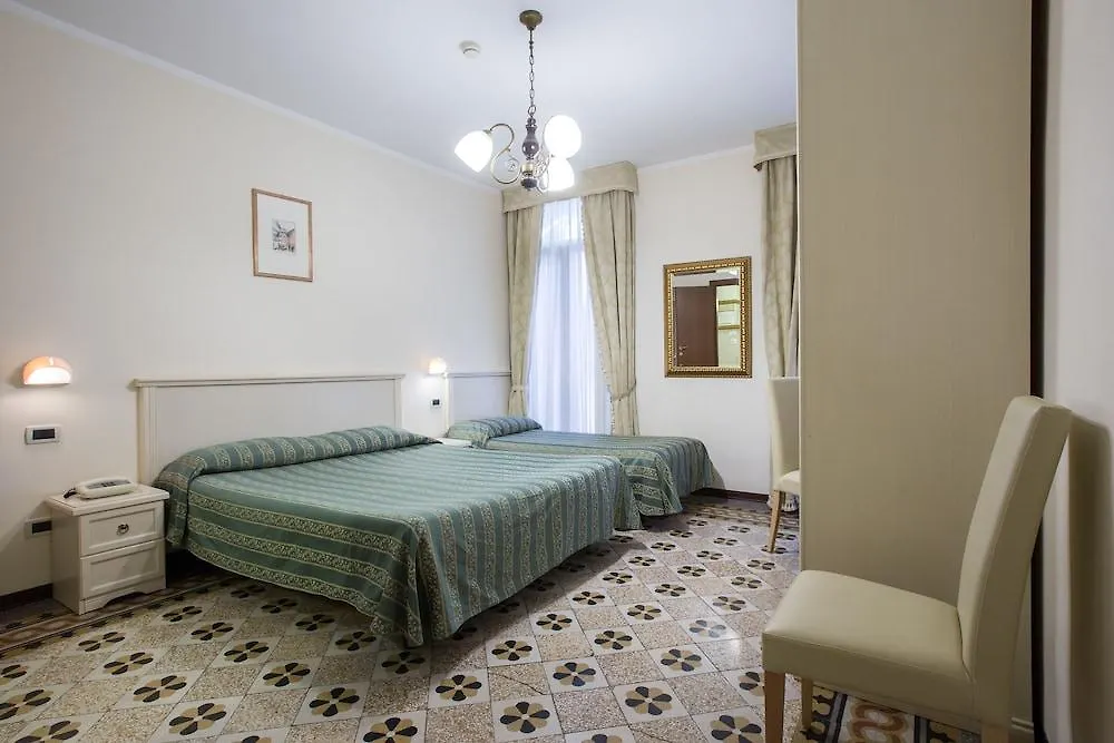 ***  Hotel Universo & Nord Venice Italy