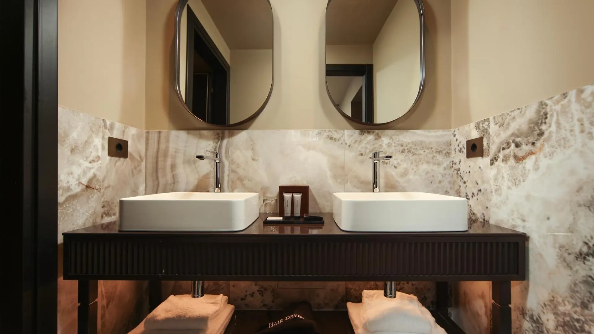 Hotel Universo & Nord Venice 3*,  Italy